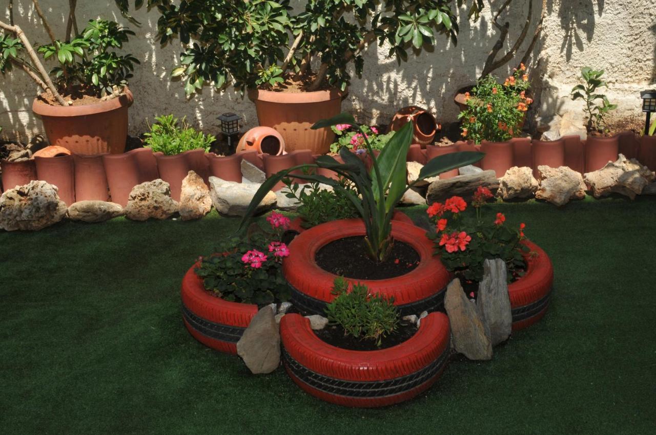 Demi'S Garden Near The Metro Of Athens Apartment ภายนอก รูปภาพ